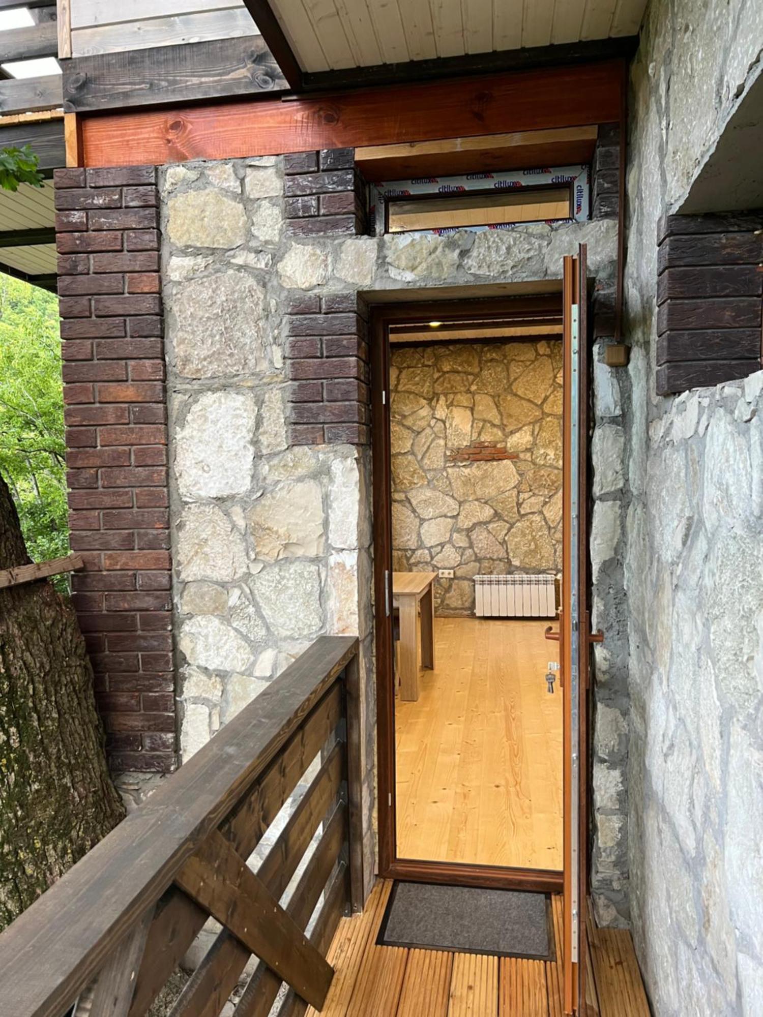 Balkonchik Guesthouse Dilijan Exterior photo